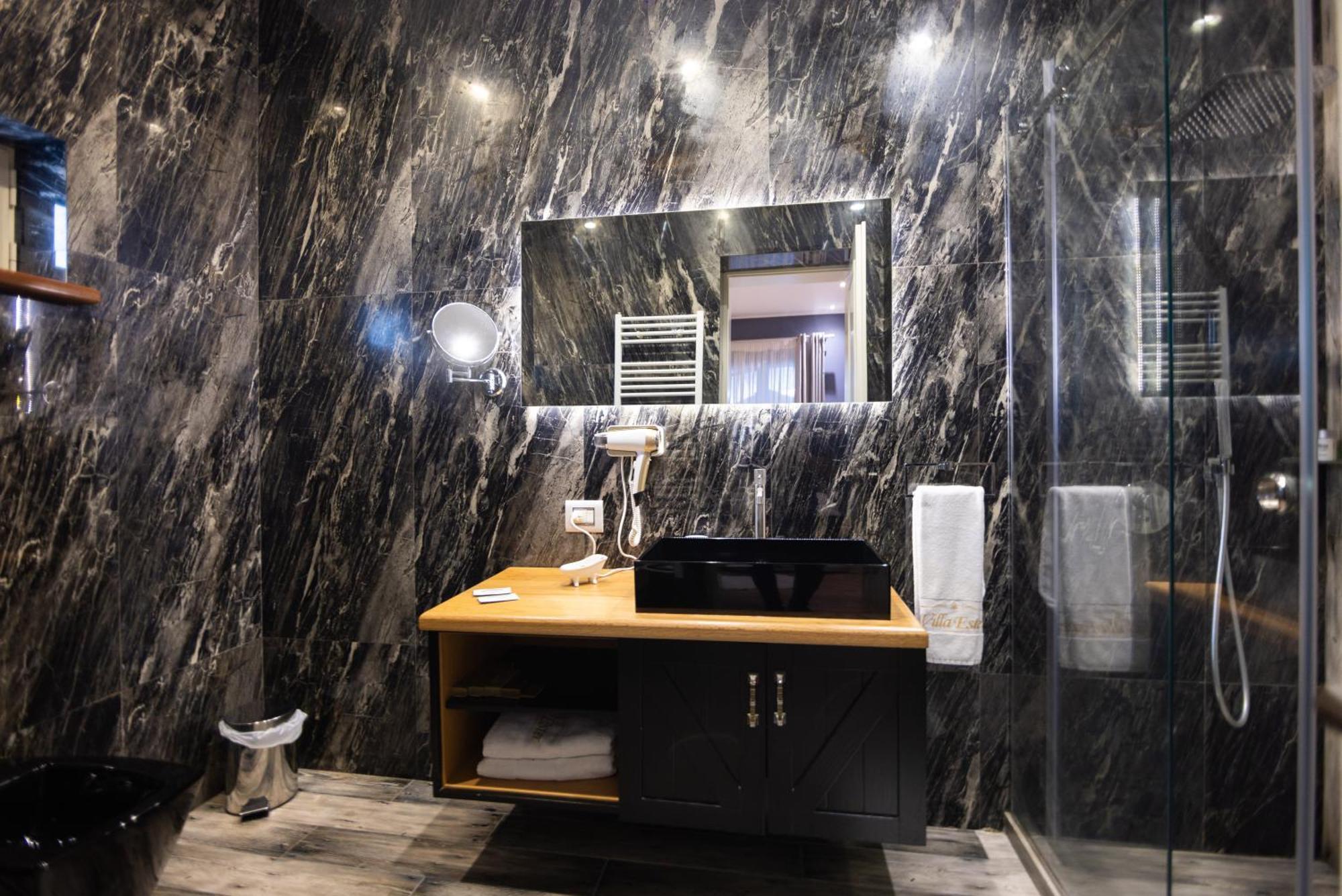 Ester Hotel Korce