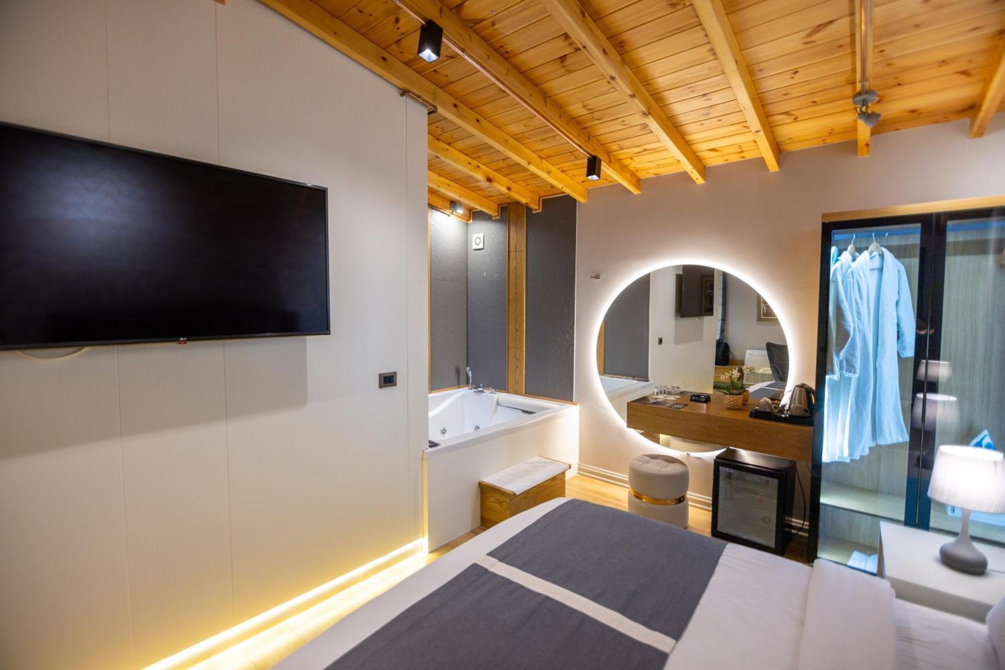 Hotel Ester 4*